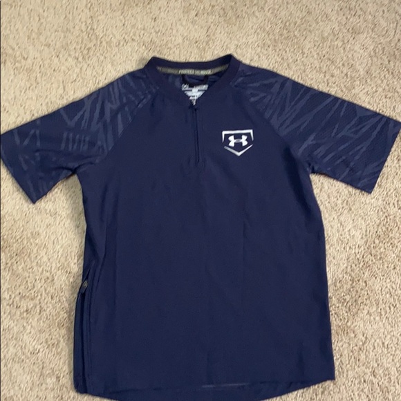 Under Armour Other - Under Armour Boys pullover